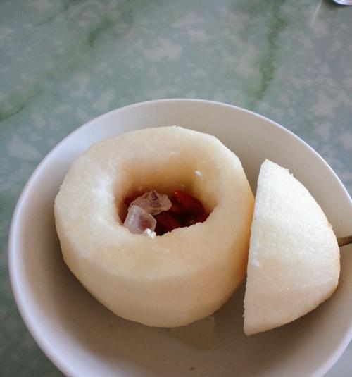 芝麻冰糖雪梨怎么做？有哪些健康益处？