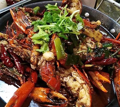 正宗湖南口味虾怎么做？详细步骤和技巧是什么？