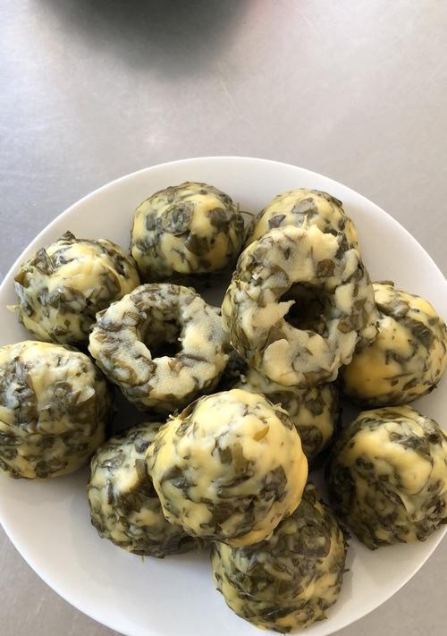 榆钱玉米面窝头怎么做？制作过程中的常见问题有哪些？