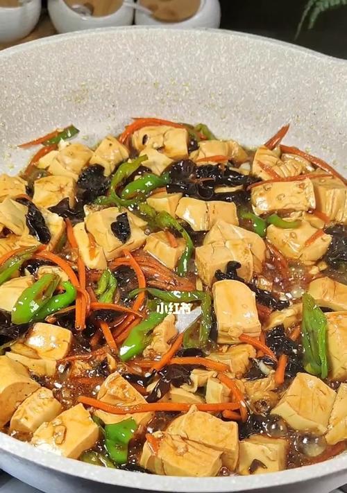 鱼香嫩豆腐怎么做？详细步骤和技巧是什么？