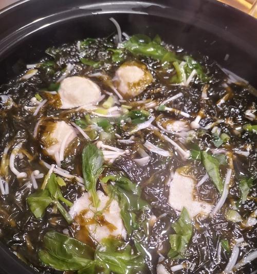 鱼丸菌类海鲜汤怎么做？有哪些步骤和技巧？