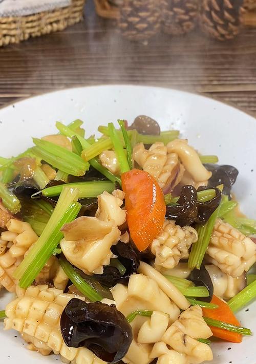 鱿鱼炒芹菜怎么做？步骤和技巧有哪些？