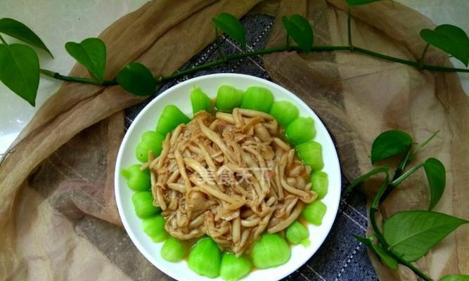 蟹味菇鲜菜汤怎么做？有哪些步骤和技巧？