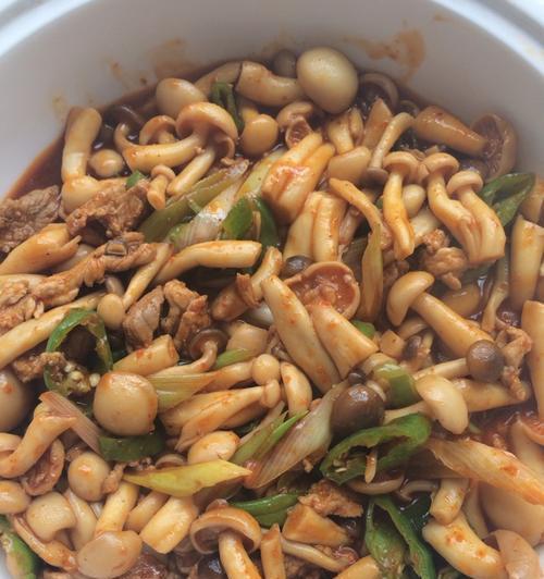 蟹味菇骨汤粉丝煲怎么做？详细步骤和技巧是什么？