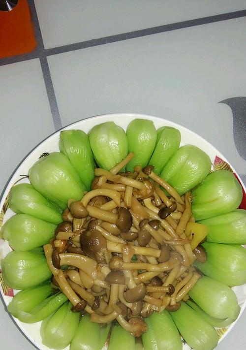 蟹味菇多宝汤怎么做？有哪些步骤和技巧？