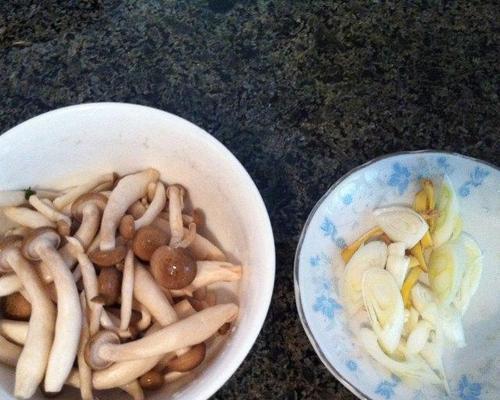 蟹味菇炖冬瓜怎么做？步骤和技巧是什么？