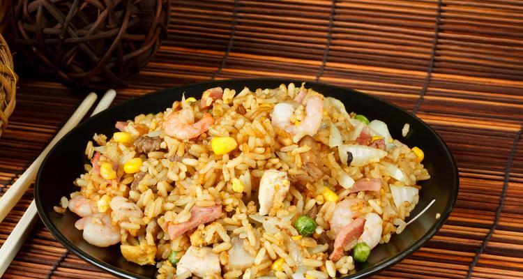蟹肉棒凤梨炒饭怎么做？步骤和技巧有哪些？