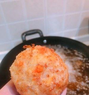 蟹粉狮子头怎么做？步骤详解及常见问题解答？