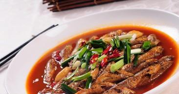 小鱼贴馍怎么做？步骤和技巧有哪些？