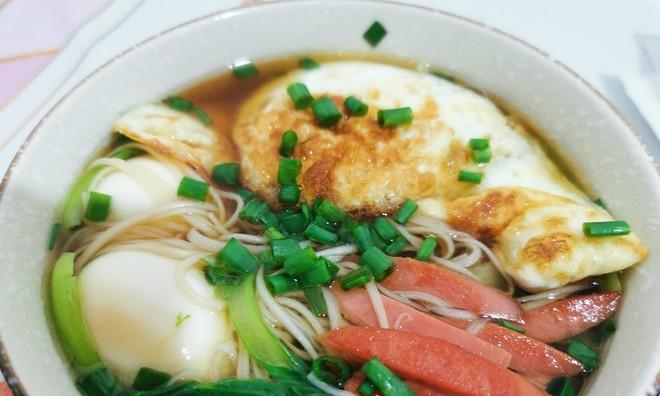 小油菜鸡蛋手擀面怎么做？详细步骤和技巧是什么？
