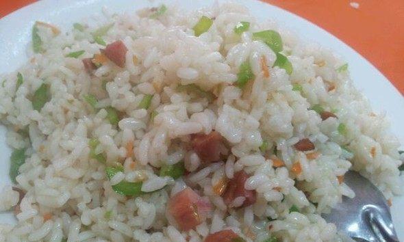 小油菜拆骨肉炒饭怎么做？步骤和技巧有哪些？
