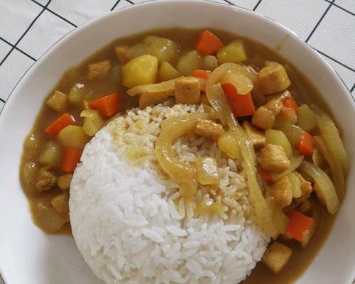 小熊咖哩餐怎么做？有哪些步骤和技巧？