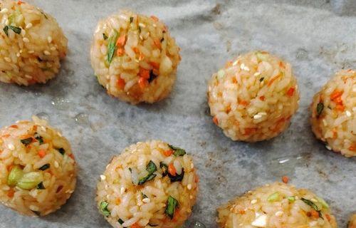 小熊饭团怎么做？简单步骤和材料清单是什么？