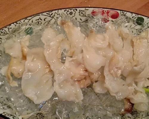 小小俊草鱼刺身怎么做？步骤和技巧有哪些？