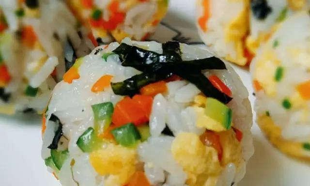 小兔子饭团怎么做？步骤和材料有哪些？