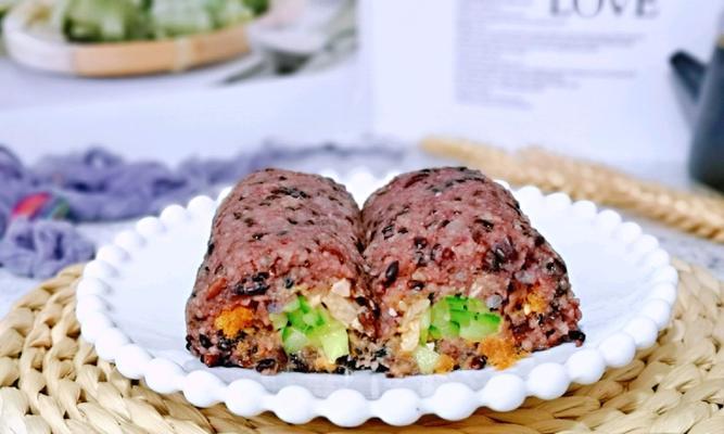 小兔子饭团怎么做？步骤和材料有哪些？
