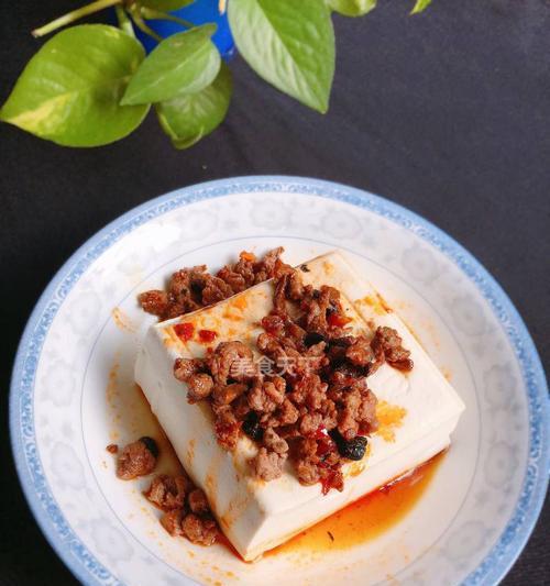 小牛肉粒炖豆腐的做法是什么？步骤和技巧有哪些？