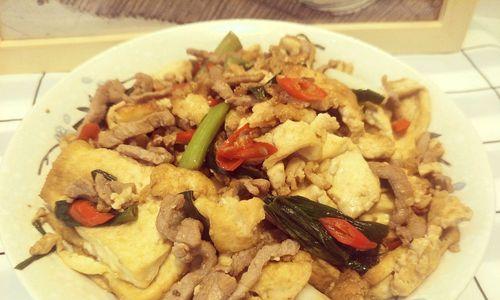 小蘑菇炒肉丝的做法是什么？步骤详解如何做？