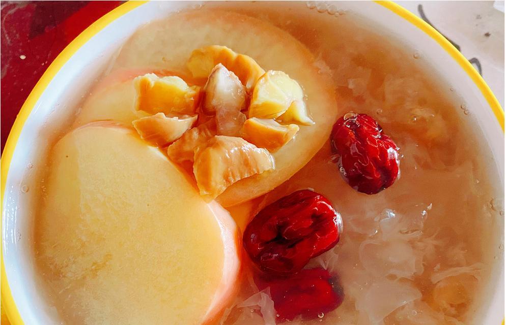 小米银耳苹果粥怎么做？有哪些健康益处？