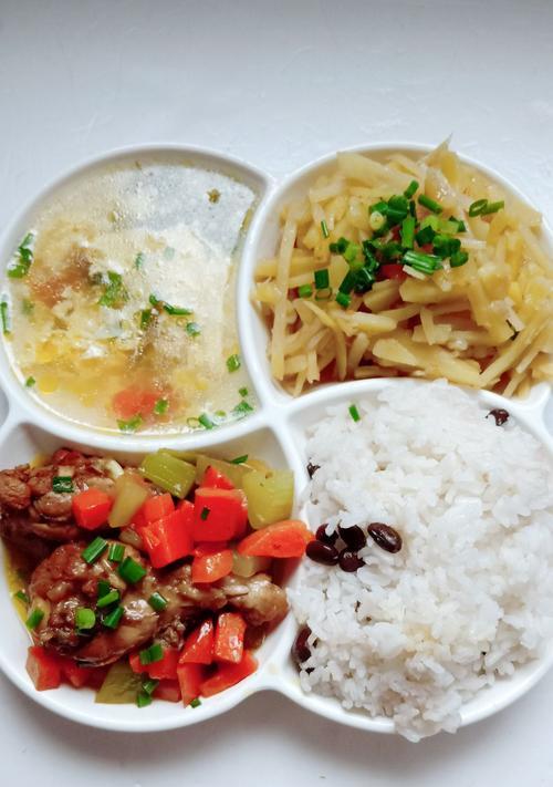 小米瘦肉鸡蛋饭怎么做？步骤和技巧有哪些？