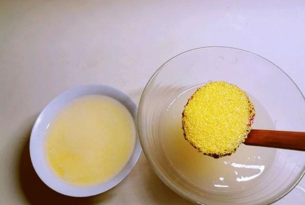 小米鸡蛋粥怎么做？步骤和技巧有哪些？