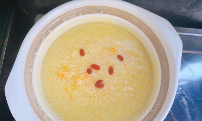 小米红枣枸杞粥怎么做？有哪些健康益处？