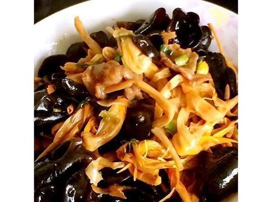香菇绿豆芽怎么做？步骤和技巧是什么？