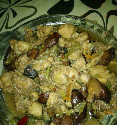 香菇栗子鸡怎么做？步骤和技巧有哪些？