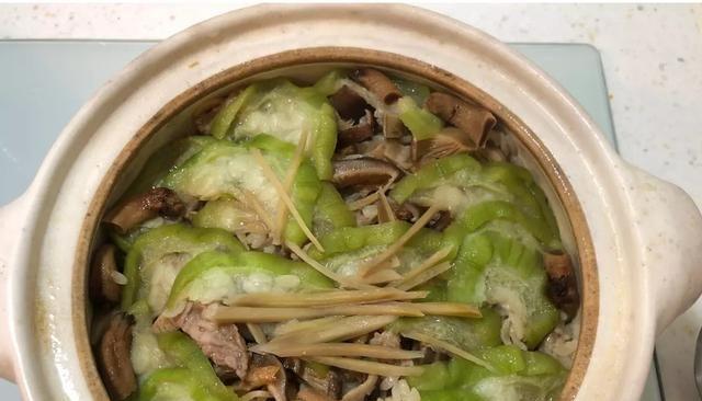 香菇栗子炊饭怎么做？炊饭的正确步骤和技巧是什么？