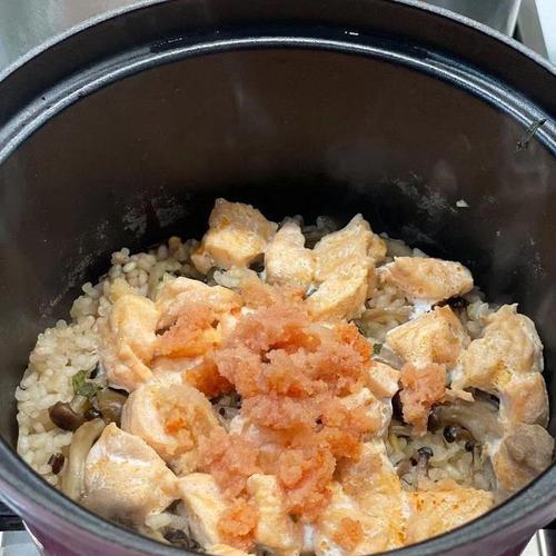 香菇栗子炊饭怎么做？炊饭的正确步骤和技巧是什么？