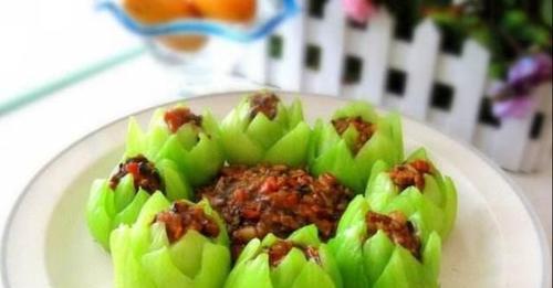 香菇韭菜苔怎么做？步骤和技巧有哪些？