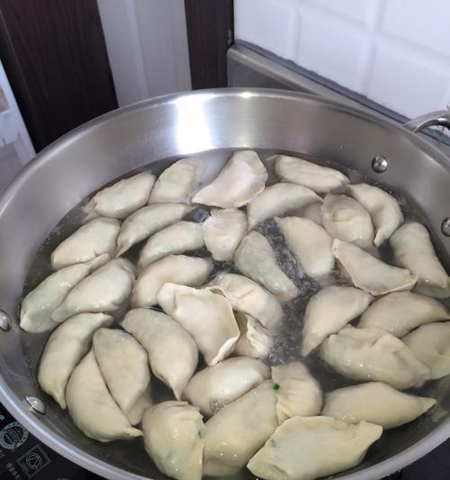 香菇韭菜饺子怎么做？详细步骤和技巧是什么？