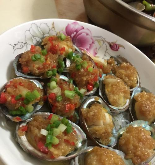 香菇酱蒸豆腐怎么做？步骤和技巧有哪些？