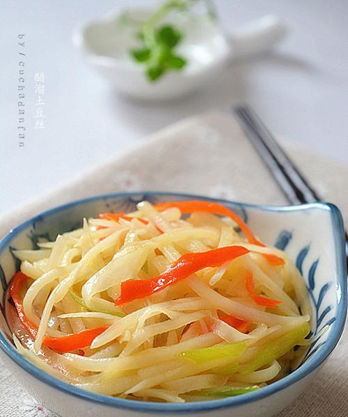 香菇酱土豆丝怎么做？详细步骤和技巧是什么？