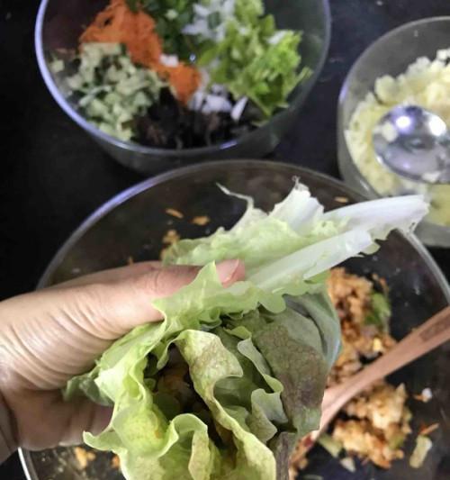 香菇酱烤肉菜包饭怎么做？步骤和技巧是什么？