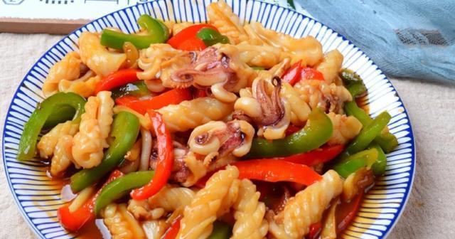 香菇酱炒豆腐怎么做？步骤和技巧是什么？