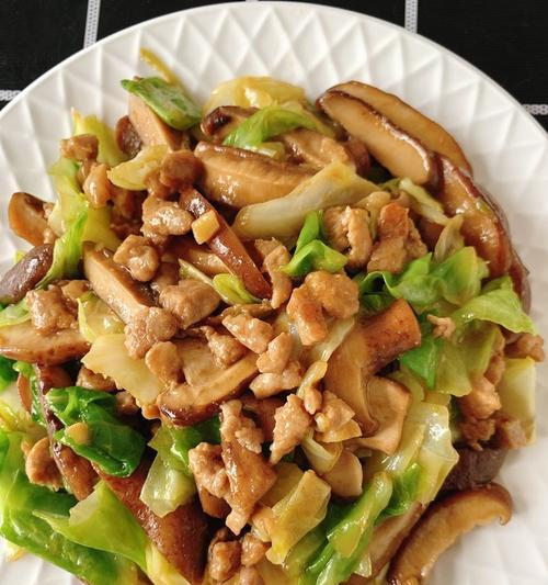 香菇酱爆茄子怎么做？步骤和技巧有哪些？