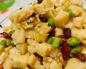 香菇酱拌藕丁的做法是什么？如何在家轻松制作？