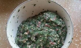 香菇荠菜饺子怎么做？步骤和技巧有哪些？