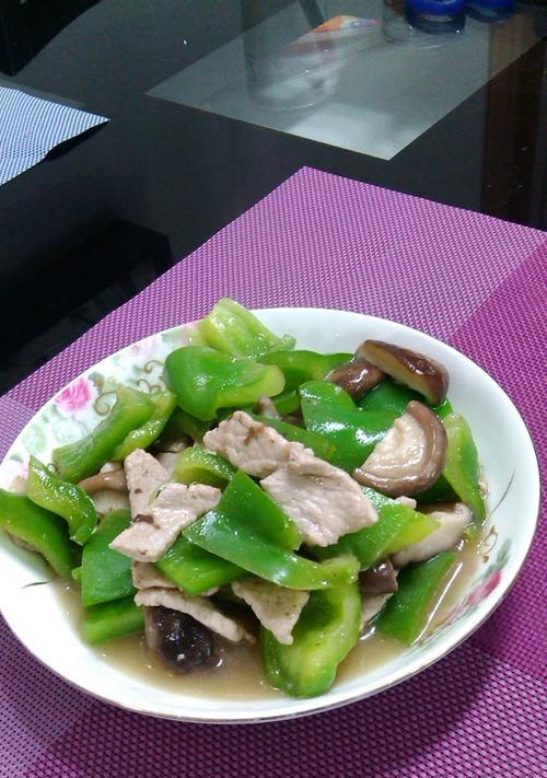 香菇鸡杂炒青椒的做法是什么？步骤详解如何做？