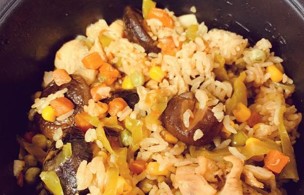 香菇鸡腿肉焖饭怎么做？步骤详细解答！
