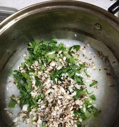 香菇鸡丝粥怎么做？详细步骤和常见问题解答？