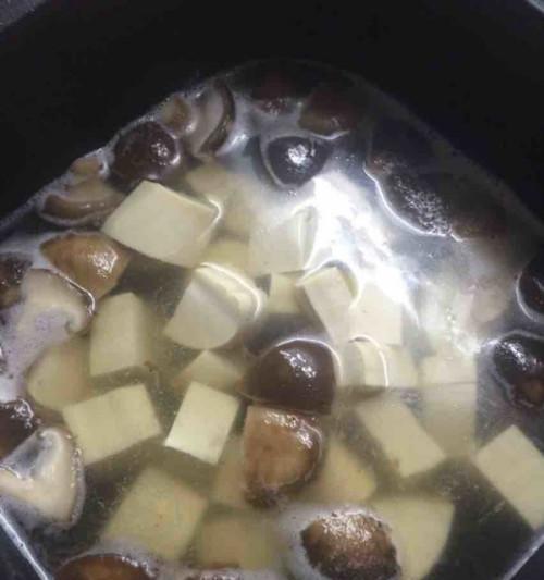 香菇鸡蛋汤怎么做才美味？步骤和技巧是什么？