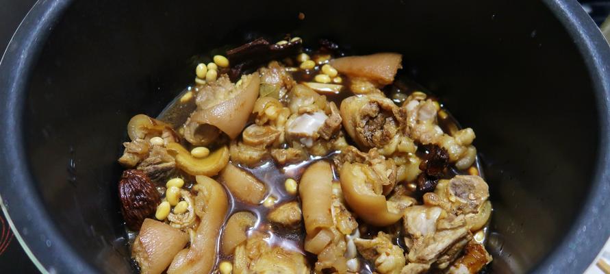香菇黄豆猪蹄煲怎么做？步骤详细吗？