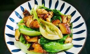 香菇滑生菜怎么做？步骤和技巧有哪些？