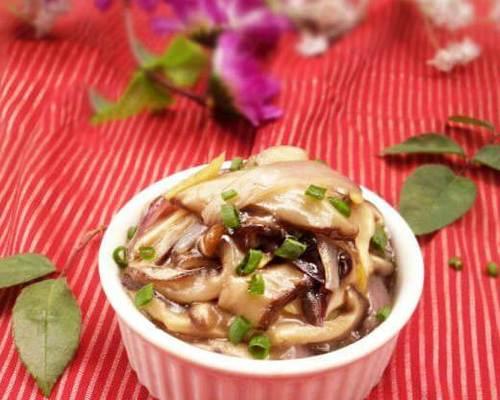 香菇滑生菜怎么做？步骤和技巧有哪些？