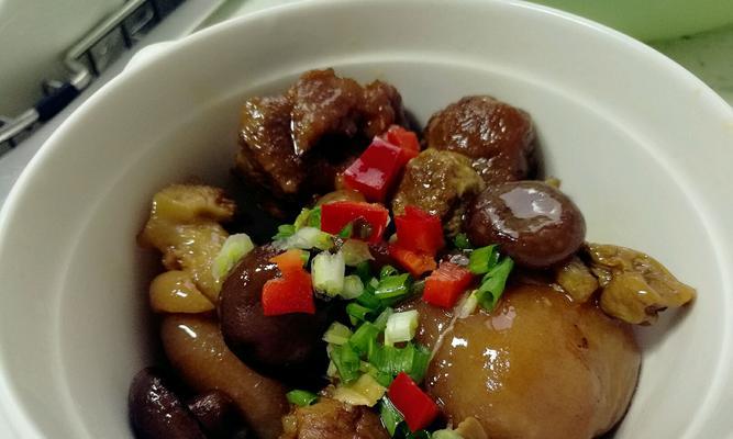 香菇花生焖猪脚的做法是什么？步骤详细吗？