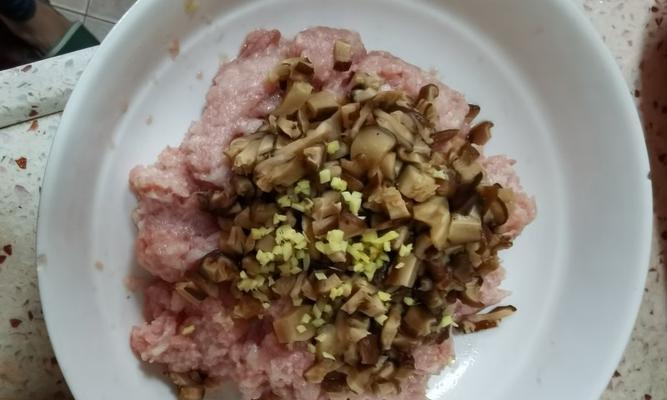 香菇胡萝卜蒸肉饼的做法是什么？如何制作健康美味的蒸肉饼？