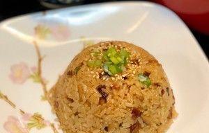 香菇胡萝卜蒸糯米饭怎么做？步骤和技巧有哪些？