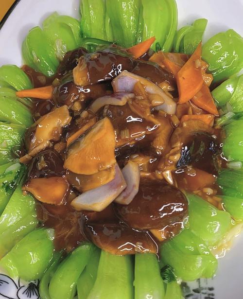 香菇胡萝卜油菜饺子怎么做？步骤和技巧有哪些？